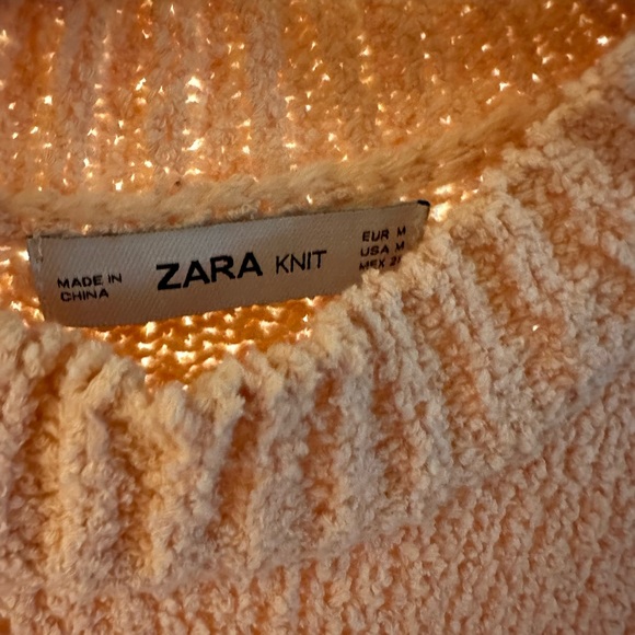 Zara size medium puff sleeve sweater - Picture 5 of 5